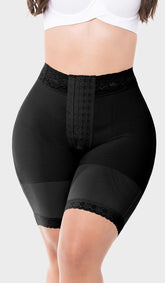 MYD STA00428 - HOURGLASS TYPE SHORTS WITH FASTENING